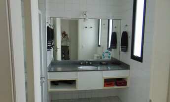 Imagem 5: Cobertura duplex com mobília, 03 suítes sendo 01 suíte master, 300 m² de área útil, 01 sal