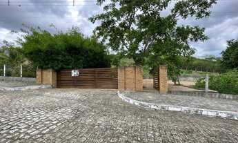 Imagem 2: Casa com 2 dormitórios - venda por R$ 700.000 ou aluguel por R$ 3.000/mês - no Morada Nobr