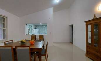 Imagem: Casa com 3 dormitórios para alugar, 197