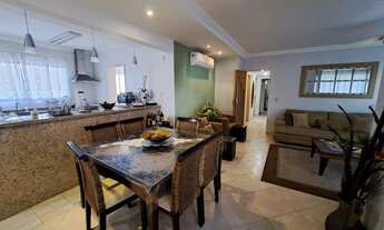 Imagem 3: PRÉDIO FRENTE AO MAR NA ASTÚRIAS, APARTAMENTO COM 4 SUÍTES, 2 VAGAS PARA AUTO