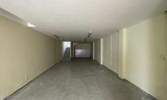 Imagem 2: Galpão disponível para locação na rua paralela com a Av. Leão Dourado