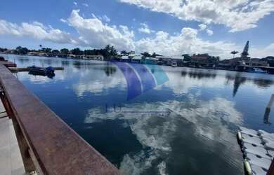 Imagem 5: COD 1153 VENDA – Casa Duplex, Deck para o Canal Navegável – Ogiva- Cabo Frio