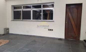 Imagem 2: Sobrado Impecável com 3 Dormitórios e Charme Inaualável!