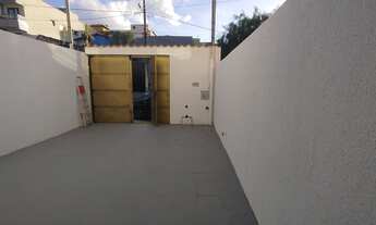 Imagem 1: Triplex com dois quartos à Venda no Bairro Santa Rosa – Sarzedo/MG