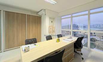 Imagem 3: Sala comercial à venda no Centro de Navegantes, 100% mobiliada, com 1 vaga de garagem e lo