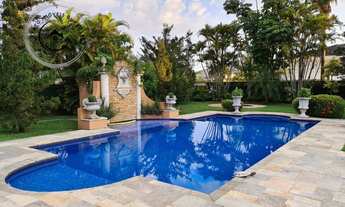 Imagem 7: Casa com 5 Suítes, Piscina e Espaço Gourmet – Pronta para Morar!