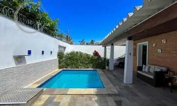 Imagem: Casa Padrão de 05 dormitórios para venda