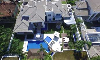 Imagem 3: Casa Alto Padrão de 07 dormitórios no Condomínio Acapulco