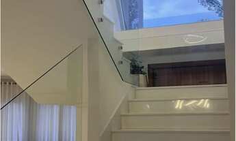 Imagem 4: Casa em Condomínio para Venda em Alphaville Santana de Parnaíba-SP