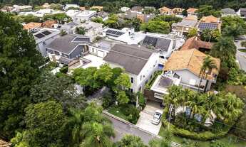 Imagem 4: Casa em Condomínio para Venda em Alphaville Santana de Parnaíba-SP