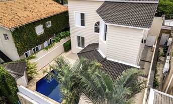 Imagem 2: Casa em Condomínio para Venda em Alphaville Santana de Parnaíba-SP