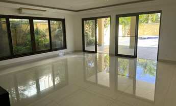 Imagem 5: Casa em Alphaville Alto padrão MOBILIADA