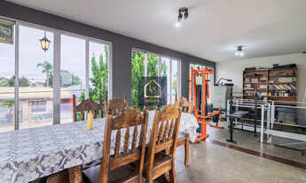 Imagem 6: Casa com 4 dormitórios (1 suíte) à venda. São 320 m² privativos por R$ 1.416.000 no bairro