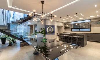 Imagem 4: Sobrado Triplex Alto Padrão com 4 dormitórios à venda. São 290 m² privativos por R$ 2.790