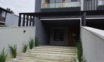 Imagem: Belo Sobrado no bairro São Marcos, Joinville/SC