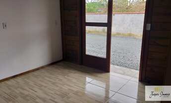 Imagem 5: Terreno com 4 Casas mistas, Madeira tratada e Alvenaria, com 2 quartos cada