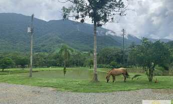 Imagem 6: Maravilhoso Sítio em Pirabeiraba, com vista espetacular do complexo de montanhas e vales