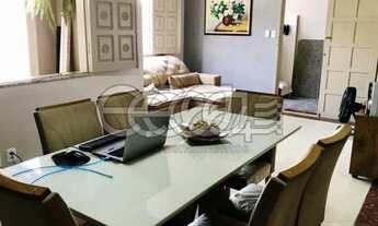 Imagem 2: Casa à venda no bairro Farolândia - Aracaju/SE