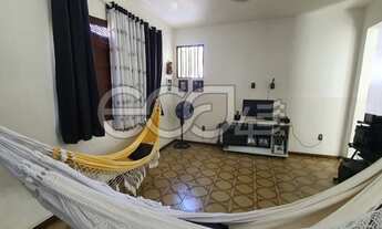 Imagem 4: Casa Padrão, 4 dormitórios na Rua Urquiza Leal