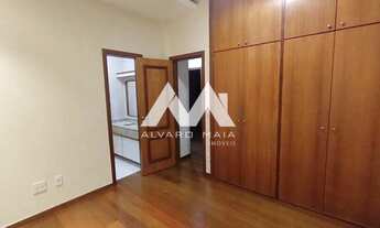 Imagem 6: Apartamento com 4 Quartos e 3 banheiros à Venda, 215 m² por R$ 1.600.000