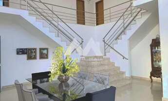 Imagem 2: Casa com 5 Quartos e 6 banheiros à Venda, 620 m² no Mangabeiras