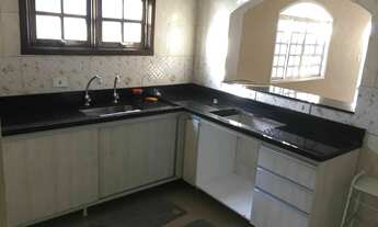 Imagem: Casa com 6 dormitórios à venda, 250 m²