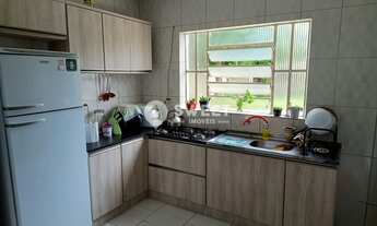 Imagem 5: Casa com Piscina com terreno inteiro