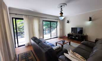 Imagem: Casa à venda com 300m², 3 quartos e 4