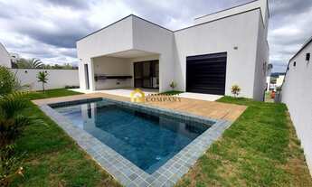 Imagem 2: Condomínio Alphaville Nova Esplanada 3 - Casa assobradada a venda com 3 dormitórios no Con