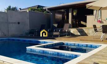 Imagem: Casa Térrea com Piscina à venda no Bairro