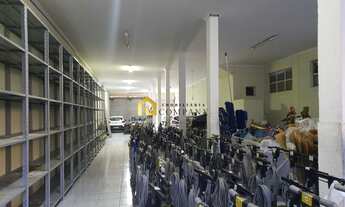 Imagem 3: Salão Comercial Espaçoso com Edícula Independente e Excelente Localização em Jardim Simus