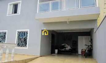 Imagem: Casa assobradada com área gourmet no Jardim