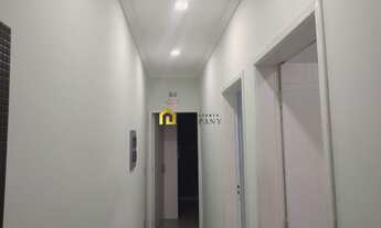 Imagem 6: Casa com dois quartos, sendo uma suíte, com duas vagas de garagem coberta