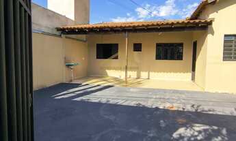 Imagem 2: CASA ALUGA-SE - AROEIRAS 2- 2DORM. R$ 1.000,00