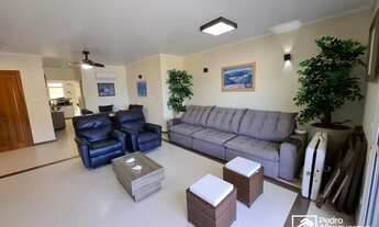 Imagem 2: Apartamento frente mar a venda. Excelente apartamento com 3 suítes, 215m², na Praia da Ens