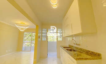 Imagem 2: Oportunidade Única no Centro de Florianópolis - 2 Dormitórios com Suíte