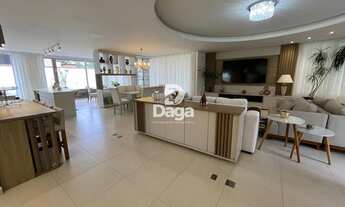 Imagem 2: Casa Alto Padrão em Jurerê Internacional - Oportunidade Única