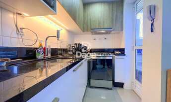 Imagem 6: Apartamento de 2 Dormitórios sendo 1 Suíte na Carvoeira, Florianópolis/SC