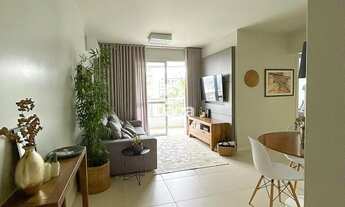 Imagem 3: Andar alto, vista livre e ensolarado