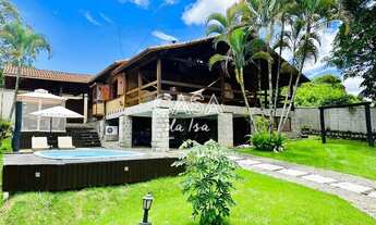 Imagem: Casa no bairro Penedo, em Itatiaia-RJ