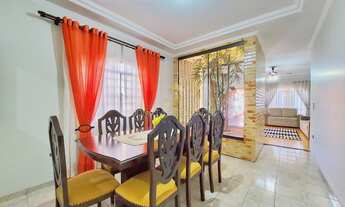 Imagem: Casa em Terreno Inteiro