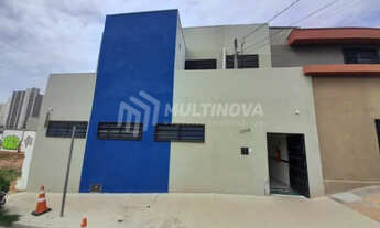 Imagem: Salão Comercial, 11 dormitórios na Rua