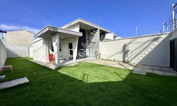 Imagem: Casa de esquina 3 dormitórios em Eusébio-Encantada