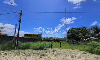 Imagem: Terreno à Venda em Localização Estratégica