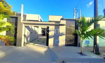 Imagem: Casa à venda no bairro Guaribas - Eusébio/CE