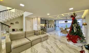 Imagem 3: Elegância Neoclássica no Alphaville – Sofisticação em Cada Detalhe