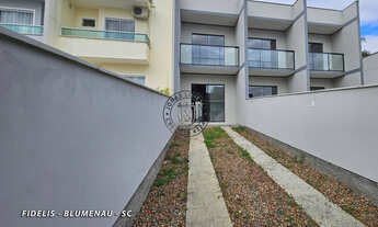 Imagem: Sobrado no bairro Fidélis, Blumenau/SC