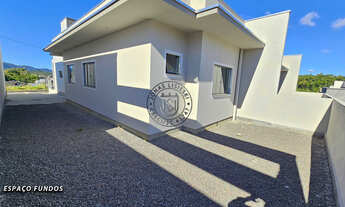 Imagem 2: Linda Casa com Suíte e Garagem para 3 Carros – Bairro Benedito, Indaial/SC