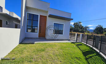 Imagem: Linda Casa com Suíte e Garagem para 2 Carros