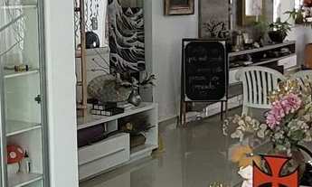 Imagem 2: Casa DUPLEX alto padrão, 4 dormitórios sendo 1 suíte, lazer com Piscina e Churrasqueira, n